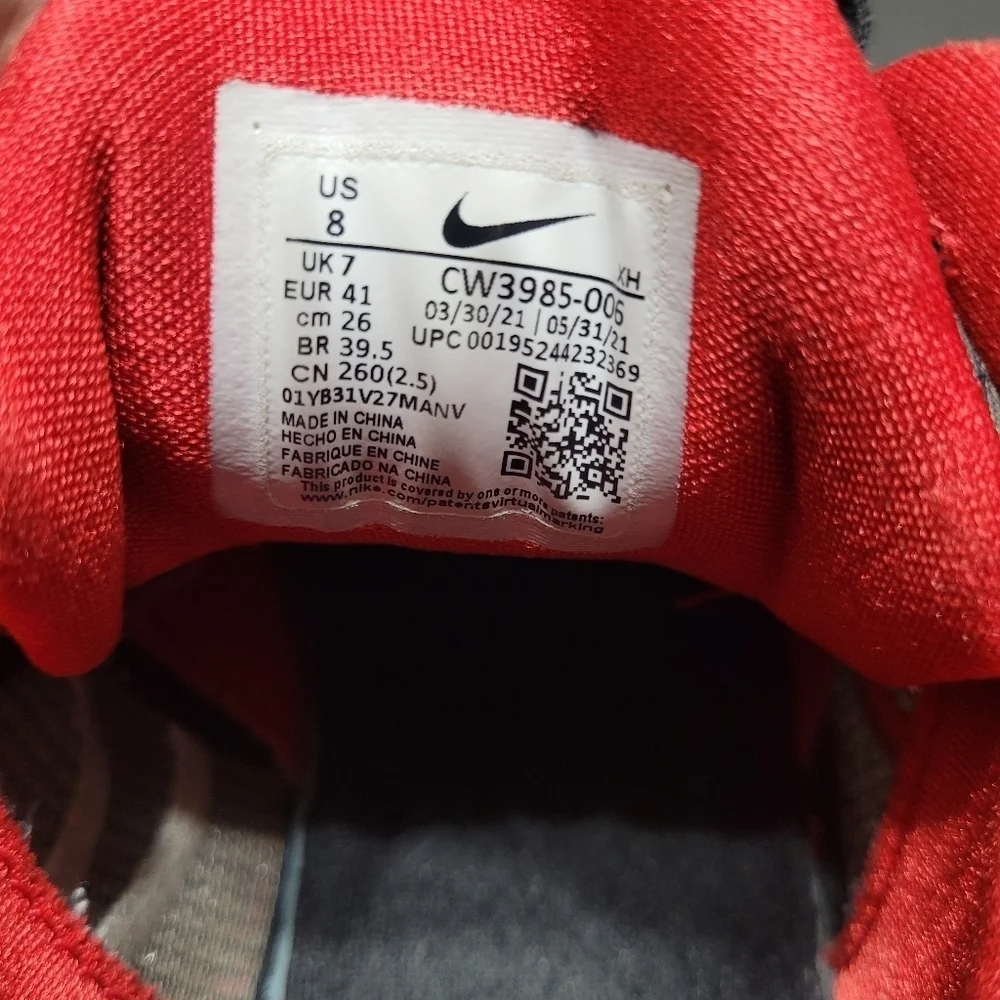 Nike Kyrie Low 4 Bred Black‎ University Red Sneakers Men's Size 8